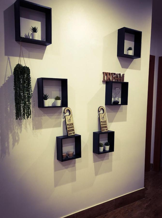 Bed and Breakfast Napoli Central Station Deluxe Екстер'єр фото