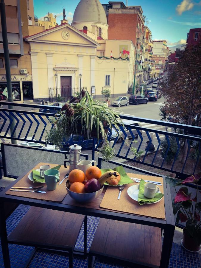 Bed and Breakfast Napoli Central Station Deluxe Екстер'єр фото